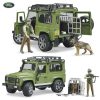 BRUDER 02587 LAND ROVER DEFENDER WITH FOREST RANGER AND DOG