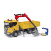 BRUDER 03551 SCANIA SUPER 560R CONSTRUCTION SITE TRUCK WITH CRANE AND 2 PALLETS KOUREAS TOYS