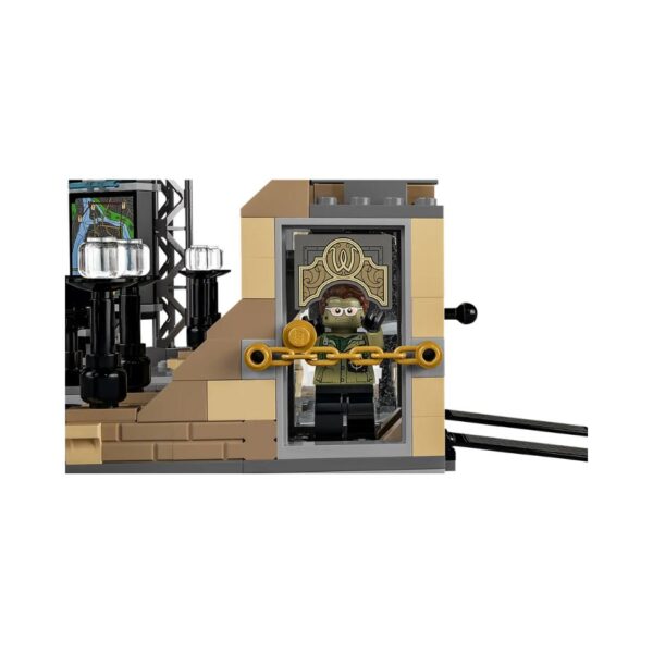 LEGO® 76183 THE BATMAN BATCAVE™: THE RIDDLER™ FACE-OFF KOUREAS TOYS