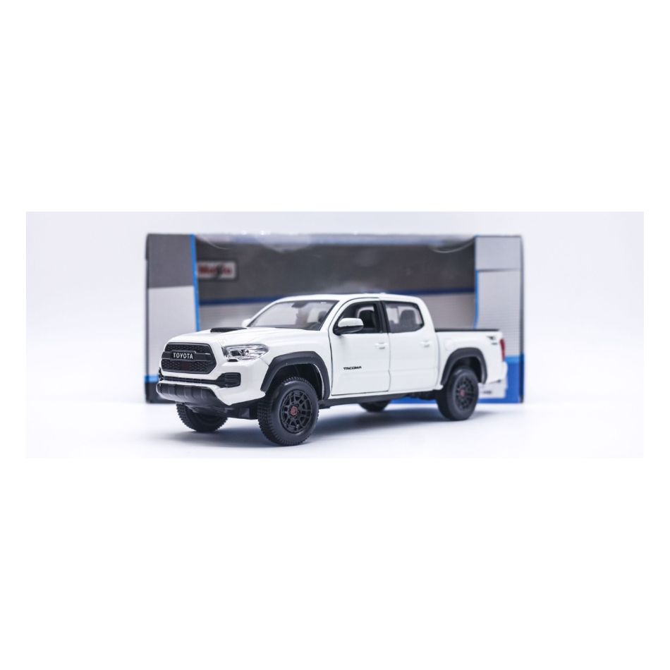 MAISTO 32910 1:27 2023 TOYOTA TACOMA TRD PRO WHITE KOUREAS