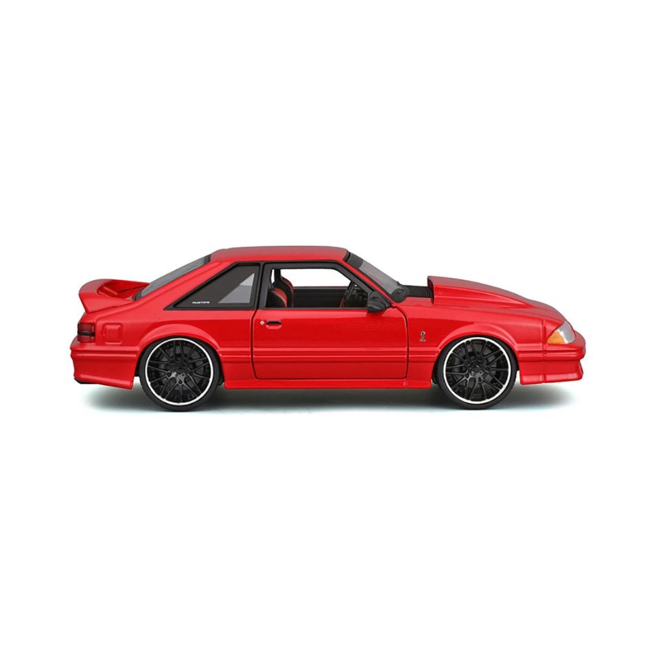 MAISTO 32549 1:24 1993 FORD MUSTANG SVT COBRA DESIGN MUSCLE KOUREAS TOYS