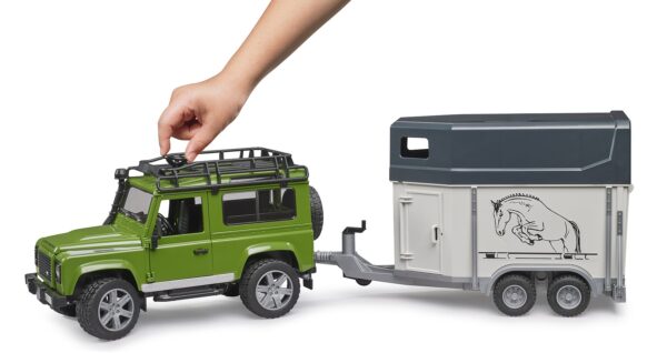 BRUDER 02592 LAND ROVER DEFENDER WITH HORSE TRAILER KOUREAS TOYS