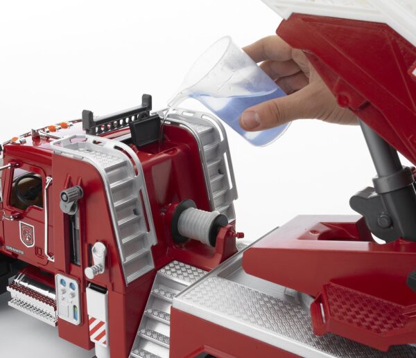 BRUDER 02821 MACK GRANITE FIRE ENGINE WITH WATER PUMP KOUREAS TOYS