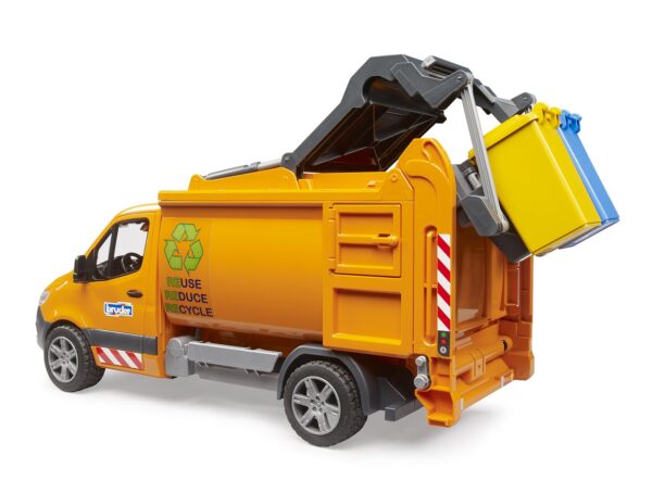 BRUDER 02682 MB SPRINTER MUNICIPAL WASTE DISPOSAL AND 2 GARBAGE CANS KOUREAS TOYS