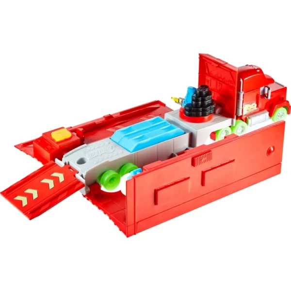 BRAND HPX76 CARS GLOW RACERS TRANSFORMING MACK PLAYSET KOUREAS TOYS