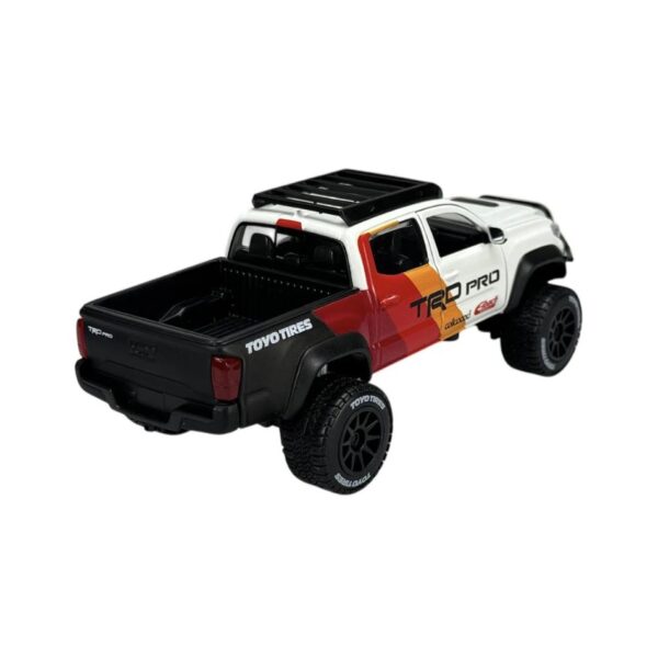 MAISTO 32546 1:24 DESING OFF-ROAD SERIES 2023 TOYOTA TACOMA TRD PRO KOUREAS TOYS