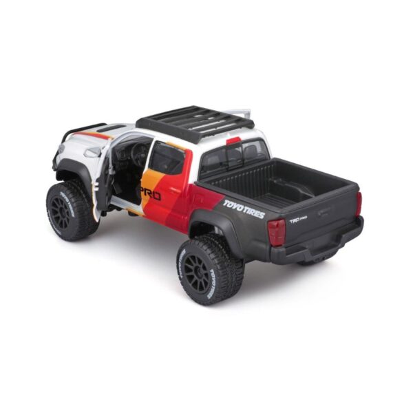 MAISTO 32546 1:24 DESING OFF-ROAD SERIES 2023 TOYOTA TACOMA TRD PRO KOUREAS TOYS