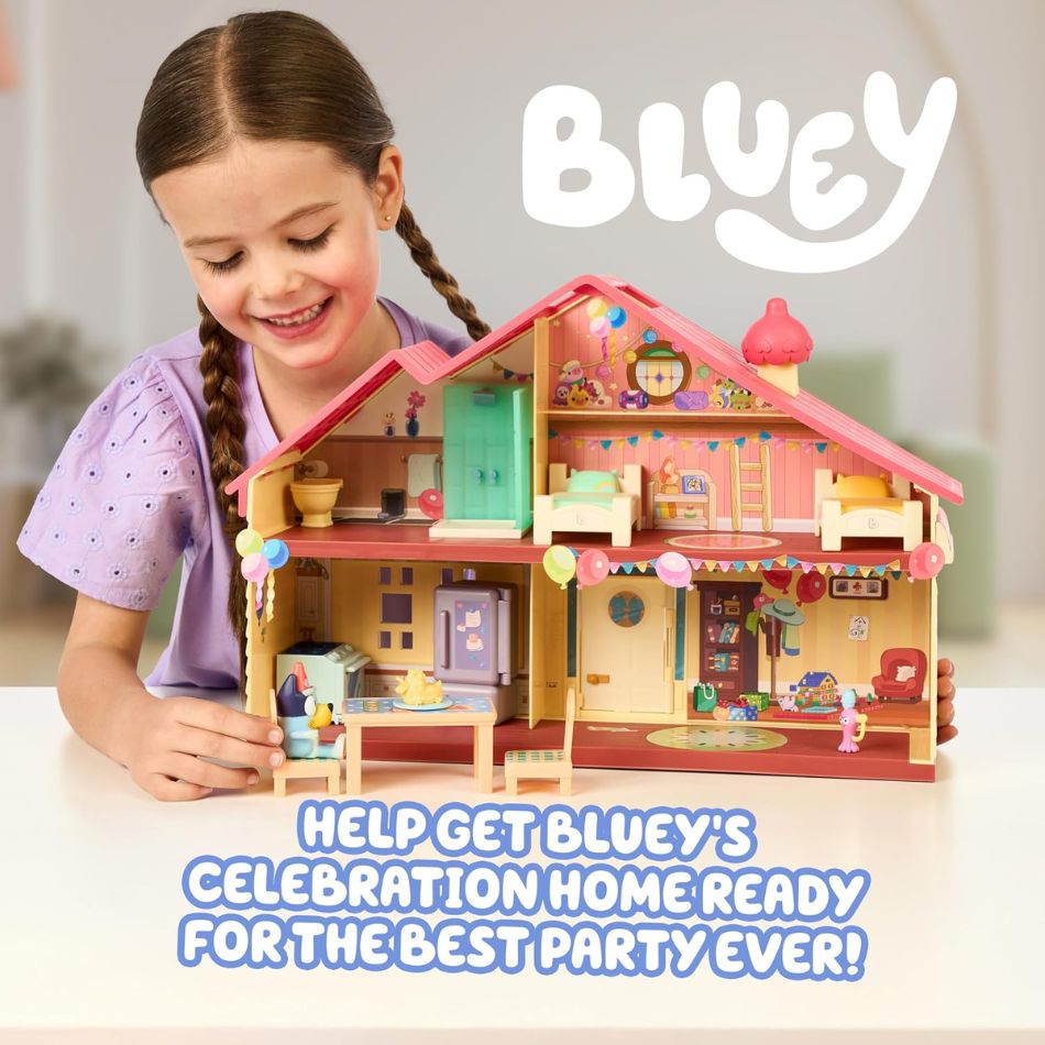 BLUEY'S CELEBRATION HOME PLAYSET WITH FIGURE & ACCESSORIES 17669 KOUREAS TOYS